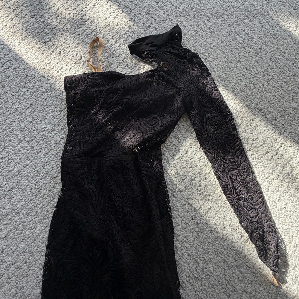Black One-Shoulder Lace Dance Costume